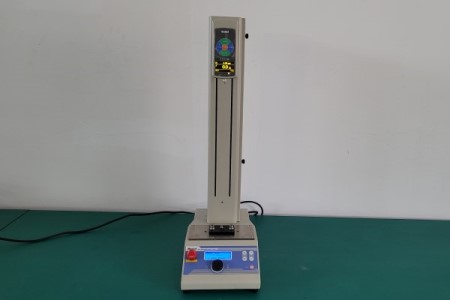 廣東客戶采購一諾Motive推拉力計及配套機(jī)臺測量彈簧線性